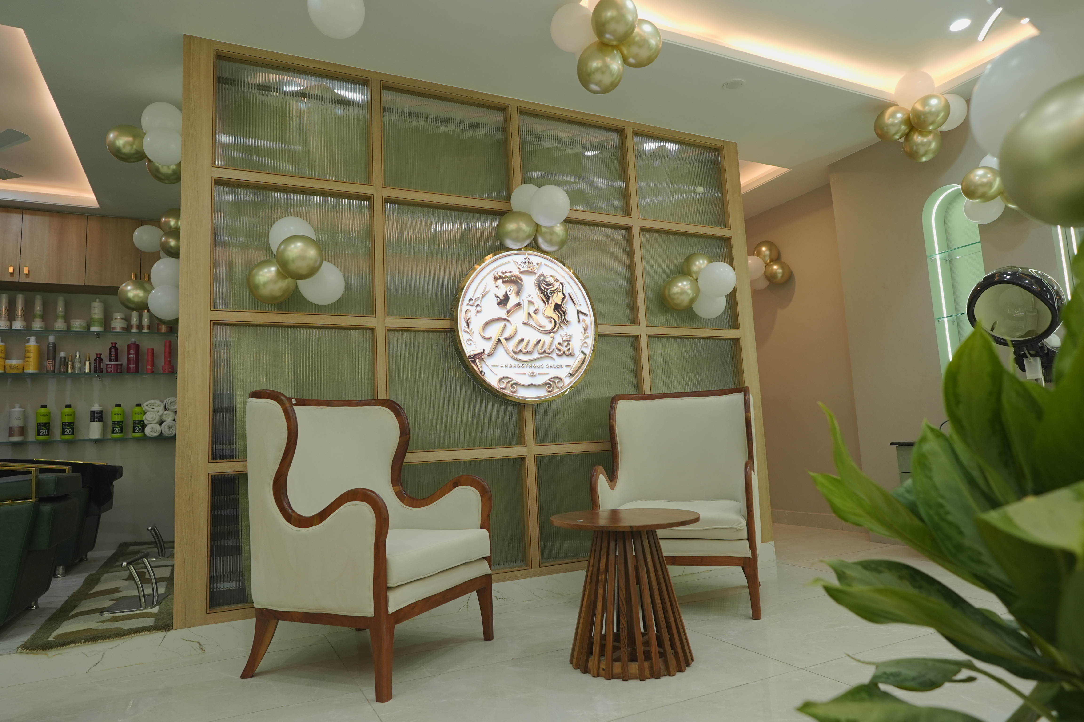 Salon Space